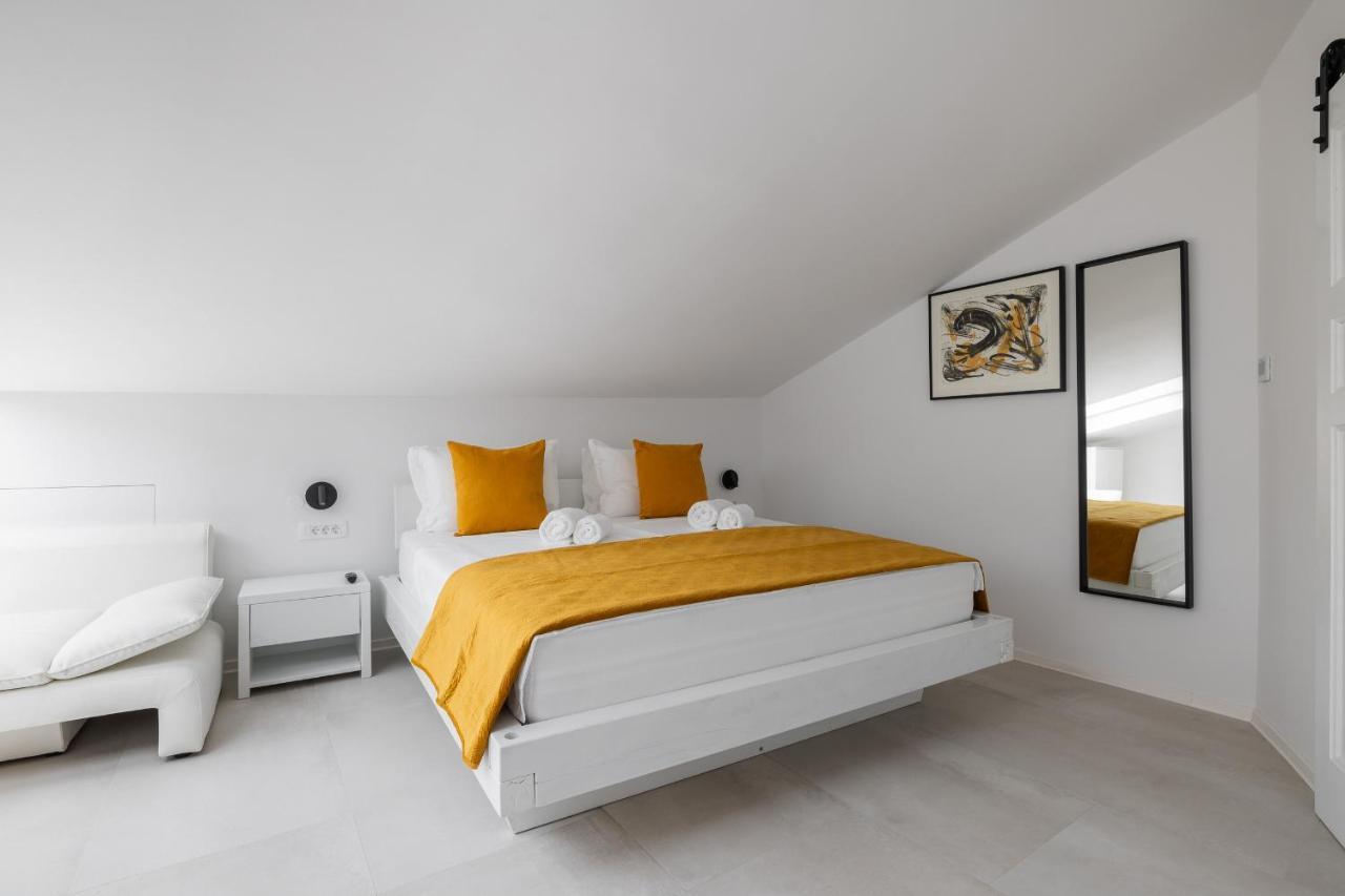 Miracolo Di Mare Golden House Bed & Breakfast Пиран Екстериор снимка